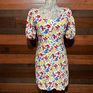 NWOT RIXO Scoop Neck Short Bubble Sleeve Floral Button Down Midi Dress